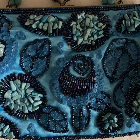 iN’s Vintage Style Woman’s Beaded Mini Bag - Picture 7 of 13